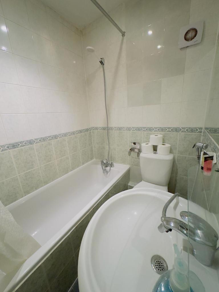 Bright Budget Studio Apartment In Central 伦敦 外观 照片